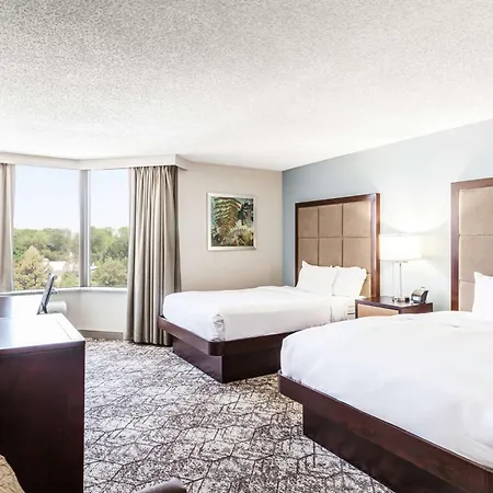 Doubletree By Hilton Memphis Hotel Exterior photo